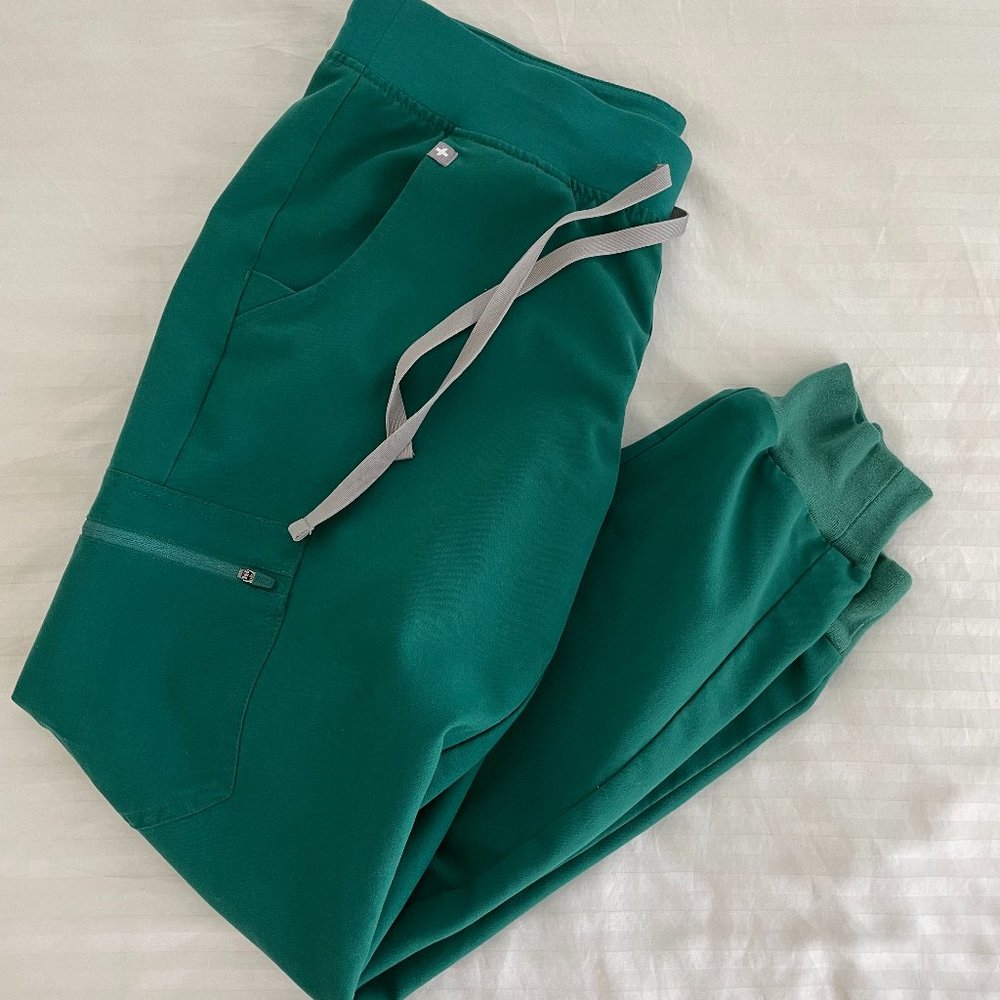 Figs Zamora Jogger Scrub Pants - Kelly Green (M)